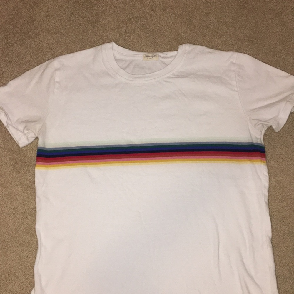 BRANDY MELVILLE TEE SHIRT